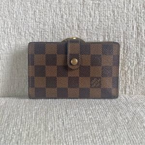 Louis Vuitton Damier Ebene Kisslock Wallet